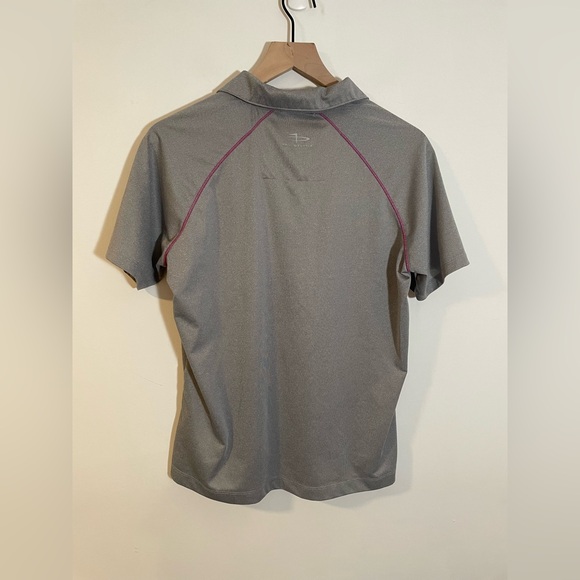 Page & Tuttle Women's Gray & Pink Short Sleeve 1/4 Zip Top Performance Golf Sz L - Picture 4 of 7